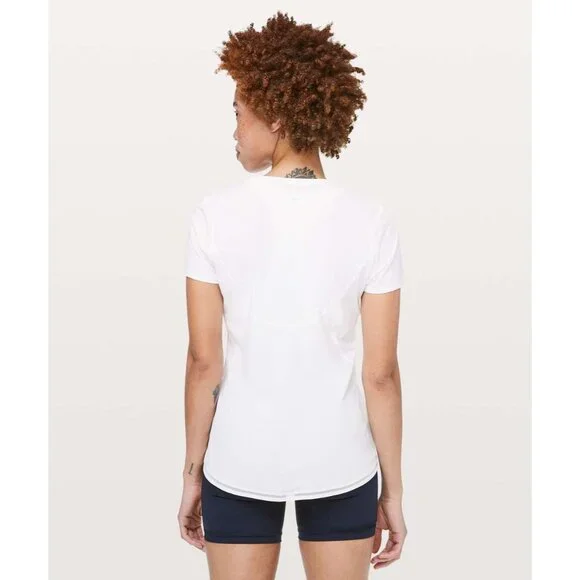 Lululemon Into the Sun White Short Sleeve Athleisure Short Sleeve Tee Top Sz  8 - Picture 5 of 9